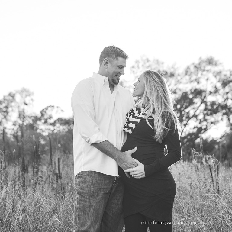 Maternity-Photography-by-Jennifer-Najvar-Austin-194bw-WebWM-sq