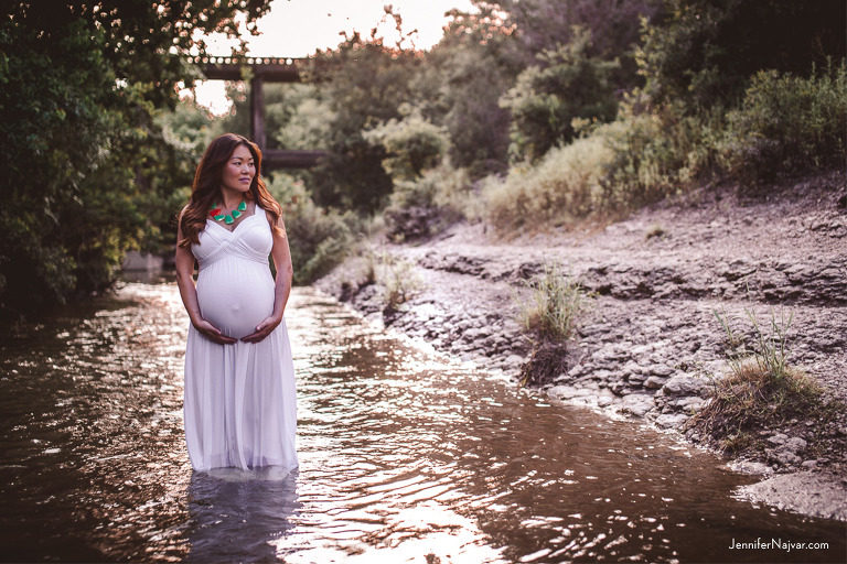 Austin mother-to-be photo in the water