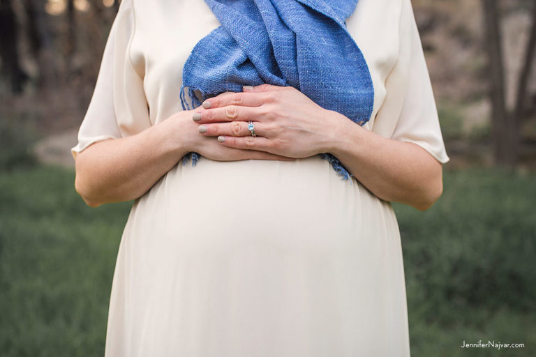 Winter maternity photo